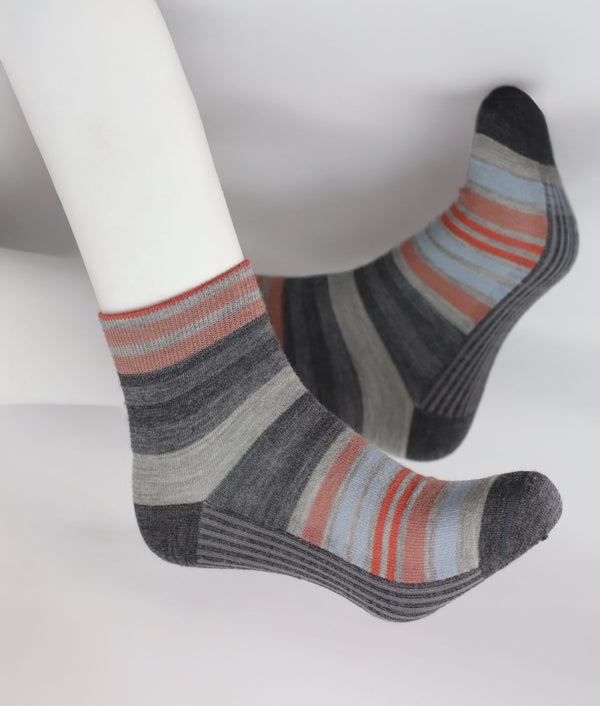 Vinicunca Lines Short Women's Socks