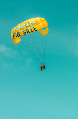 PARASCENDING IN CAPACHICA