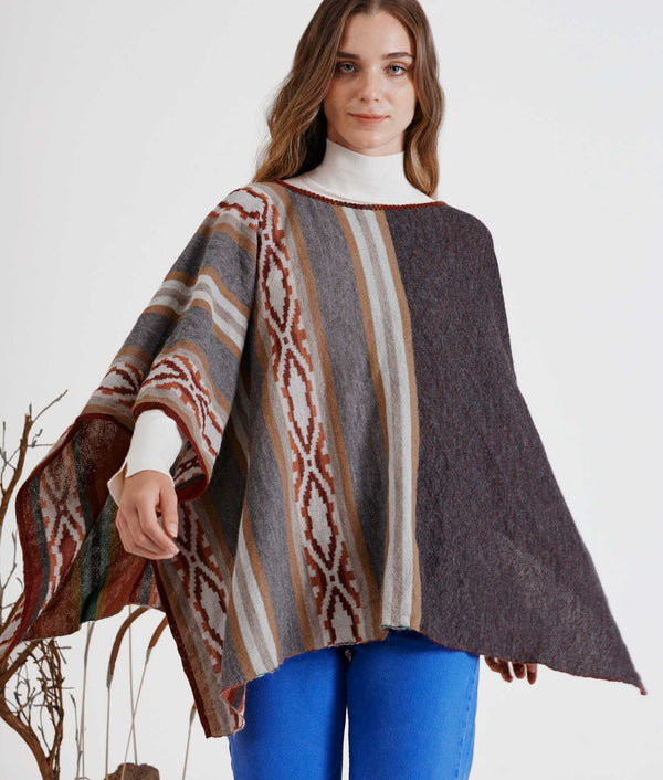 Inclined Poncho Reversible