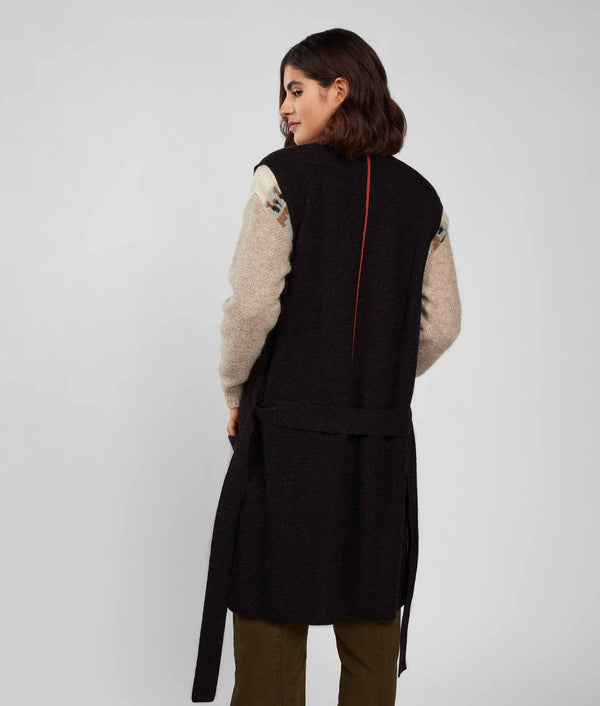 Links Long Vest - Black Onyx