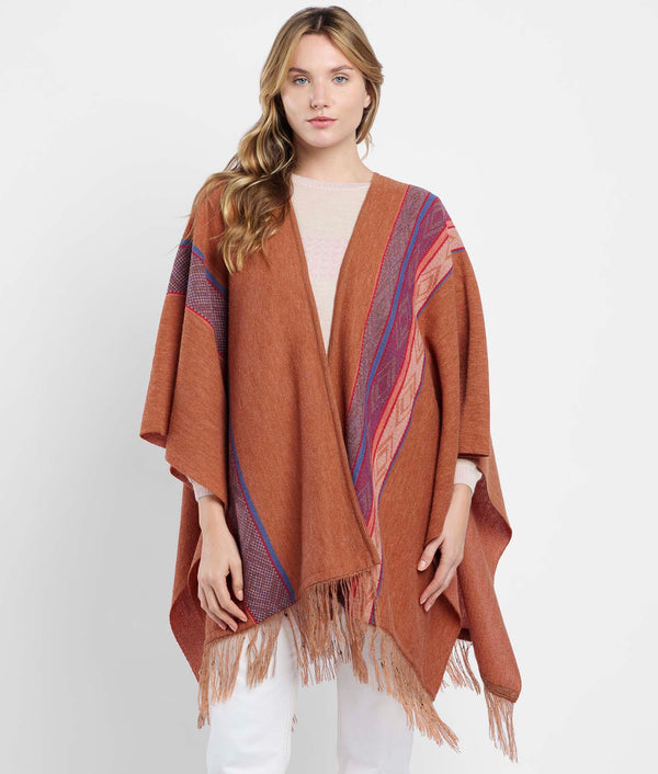 Between Threads Cape