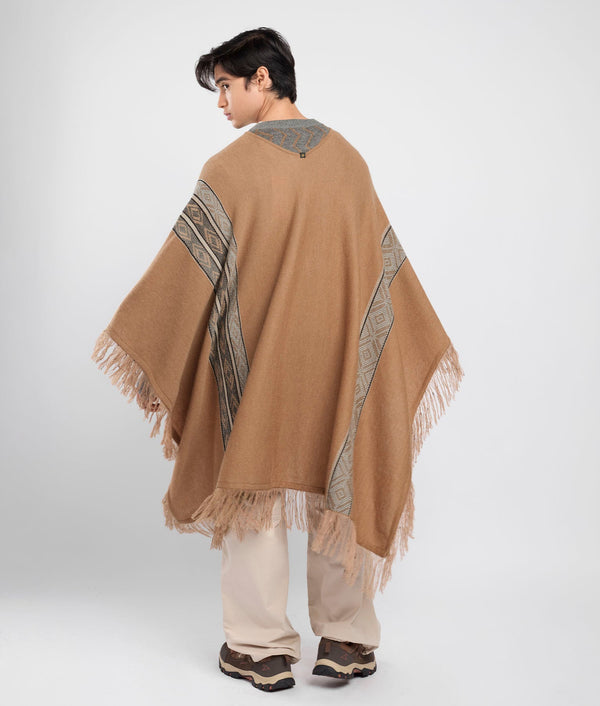 Las Huellas Poncho