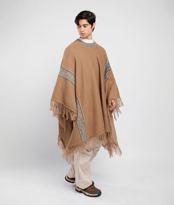 Las Huellas Poncho
