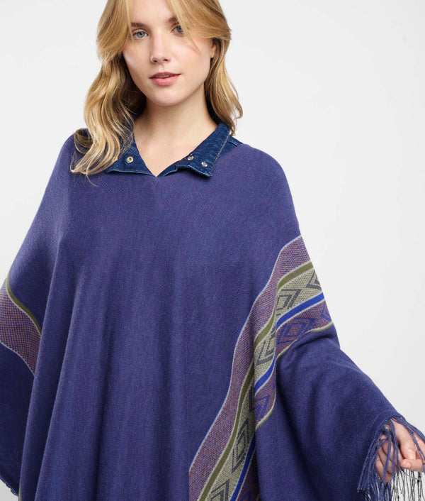 Women's Footprints Poncho