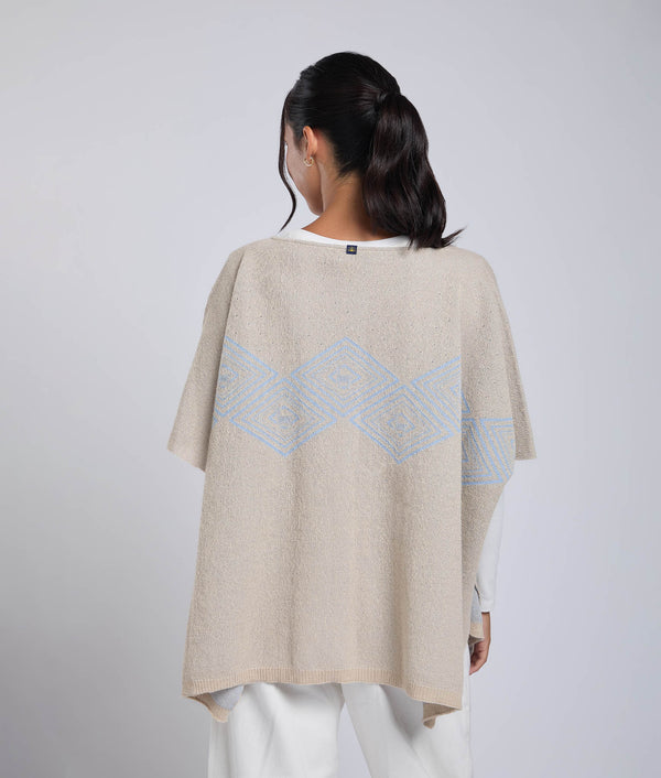 Hidden alpacas poncho