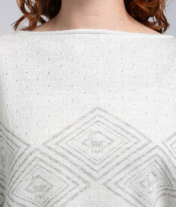 Hidden alpacas poncho