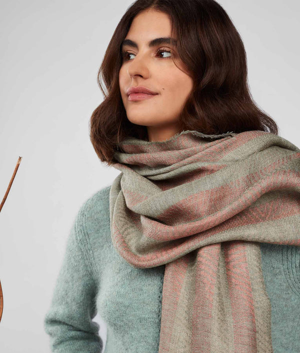 Entrelazos Shawl - Sirocco And Eucalyptus